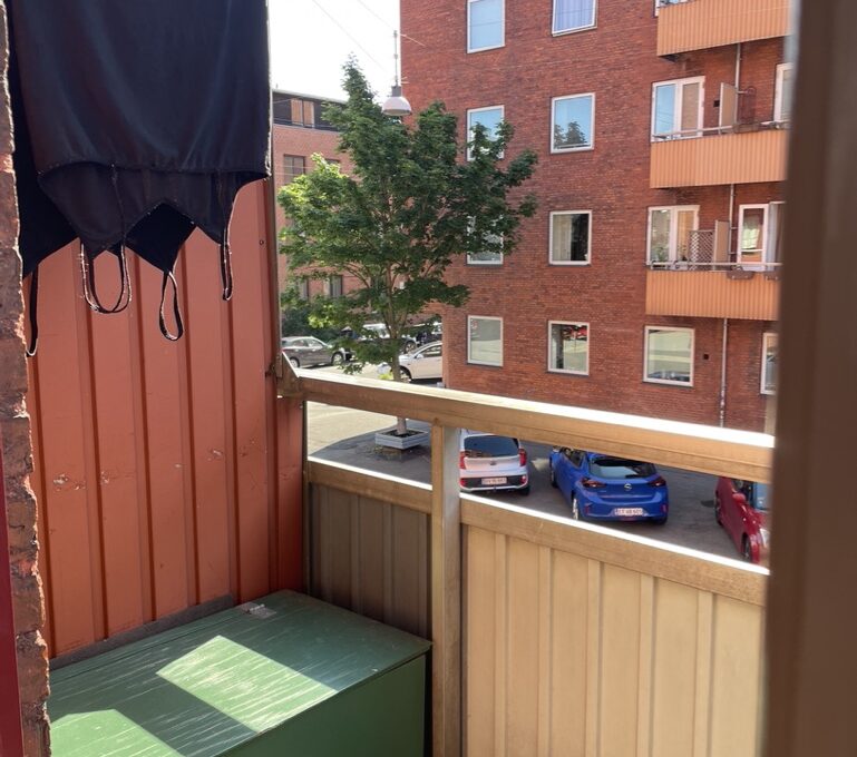 CC2BF047-FC0F-433B-9A3C-34E42F3C5C48_1_105_c