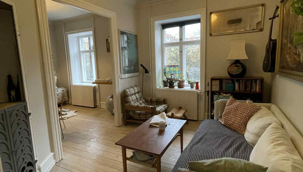 dc309461-f2ee-4dce-8886-b4aadfb7e19f